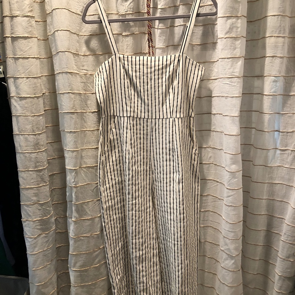 NWT Adorable Cropped Romper
